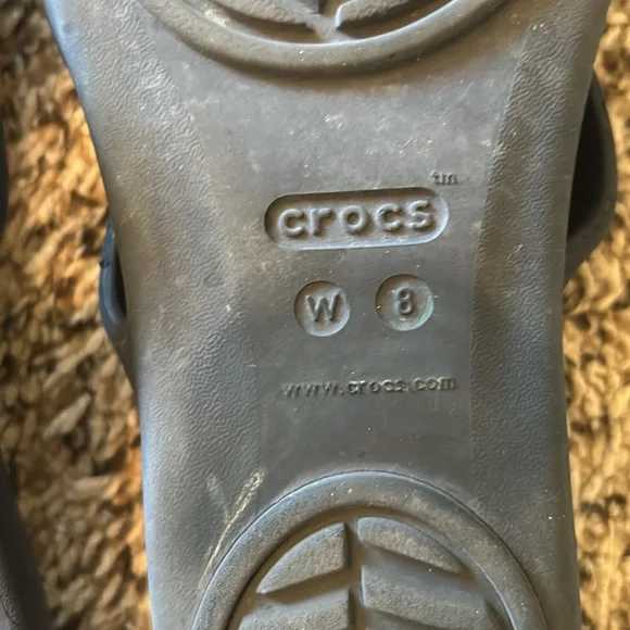 Crocs size 8 - Picture 4 of 4